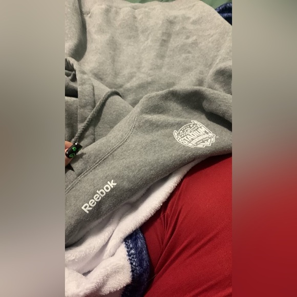 Islanders sweater - Picture 2 of 4